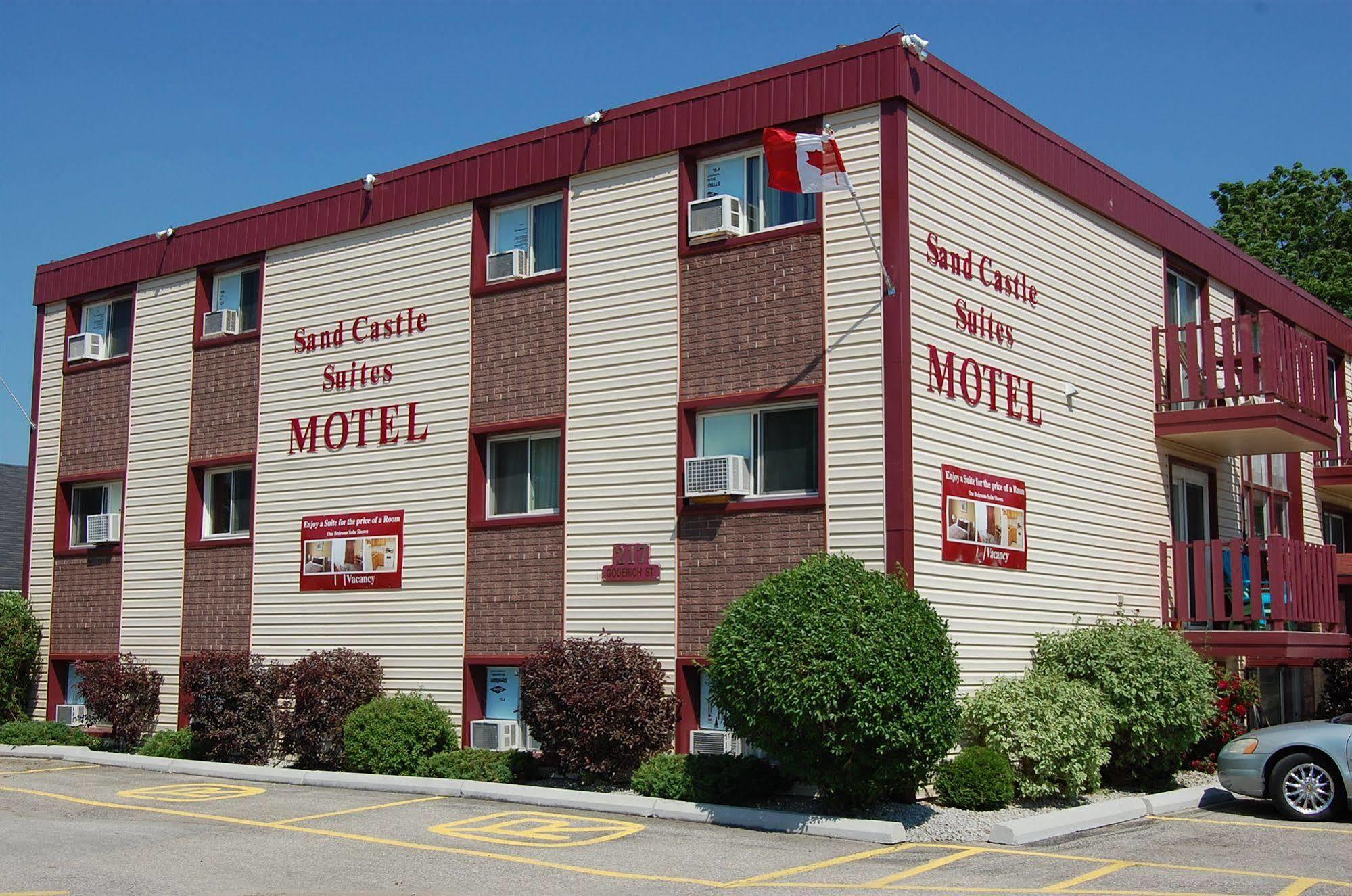 Sand Castle Suites Motel Port Elgin Exterior photo